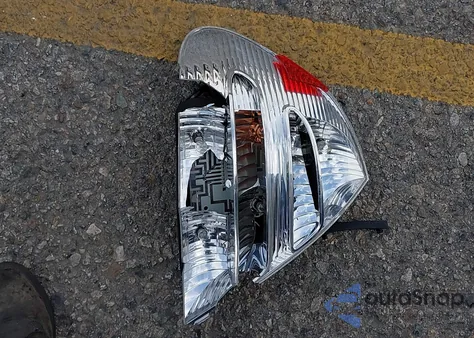 2006 Mercedes-Benz E 350 z USA, uszkodzony, nr VIN WDBUF56J96A848084